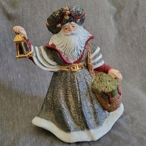 VNDS 1972 Renaissance Ceramic Santa 17"×11" approximately.